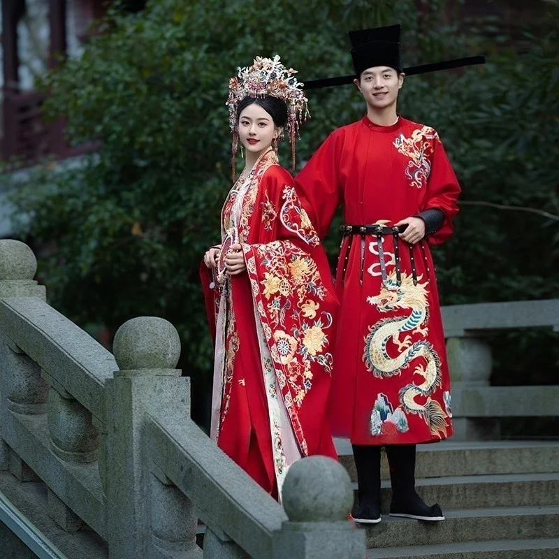 The new Chinese-style wedding dress with a phoenix crown and red robe high-precision chest-length large-sleeved shirt for Han
The new Chinese-style wedding dress with a phoenix crown and red robe high-precision chest-length large-sleeved shirt for Han