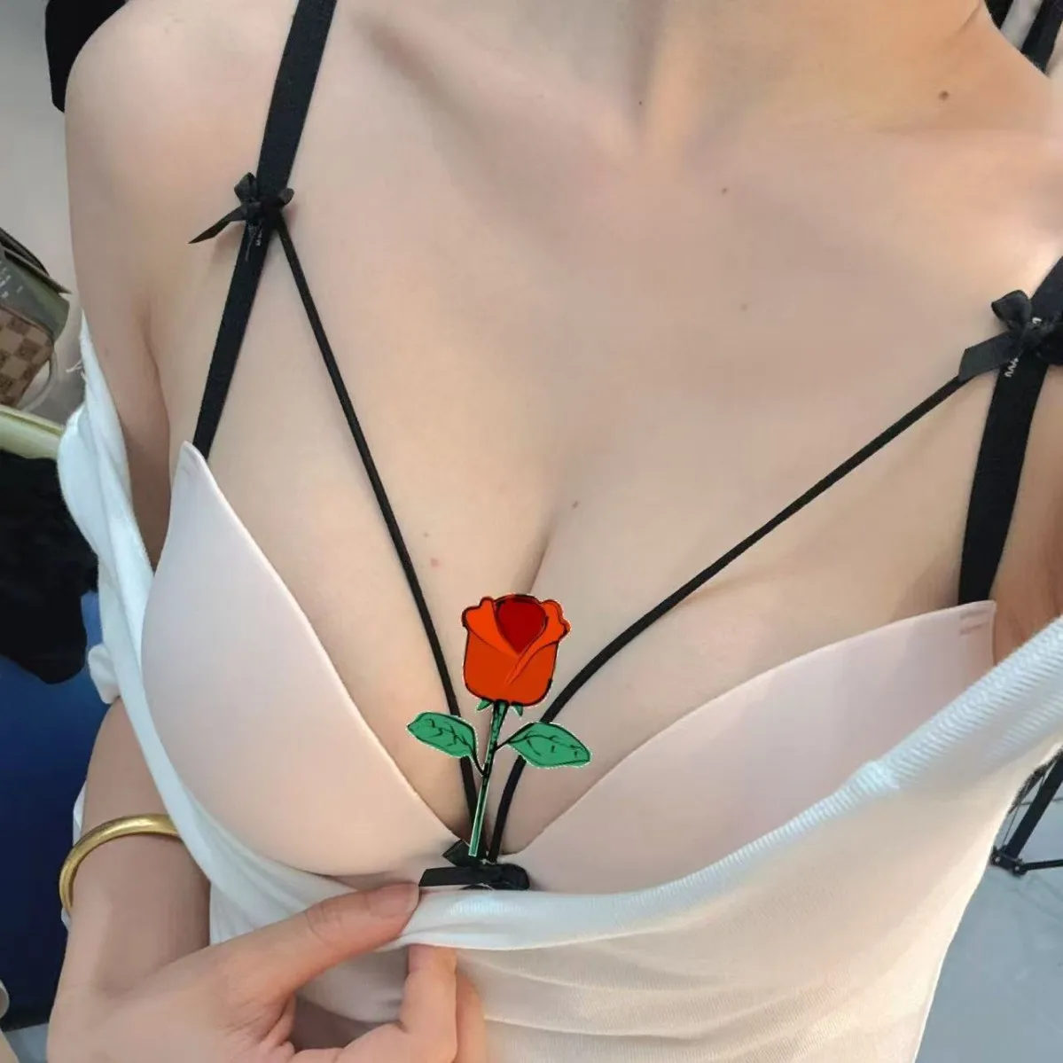 Невидимый бюстгальтер с круглыми подкладками, многослойный бюстгальтер с открытыми бретелями, пуш-ап, небольшой бюст, бесшовный бюстгальтер с низкой спинкой, сексуальный улучшающий бюстгальтер без косточек
Невидимый бюстгальтер с круглыми подкладками, многослойный бюстгальтер с открытыми бретелями, пуш-ап, небольшой бюст, бесшовный бюстгальтер с низкой спинкой, сексуальный улучшающий бюстгальтер без косточек