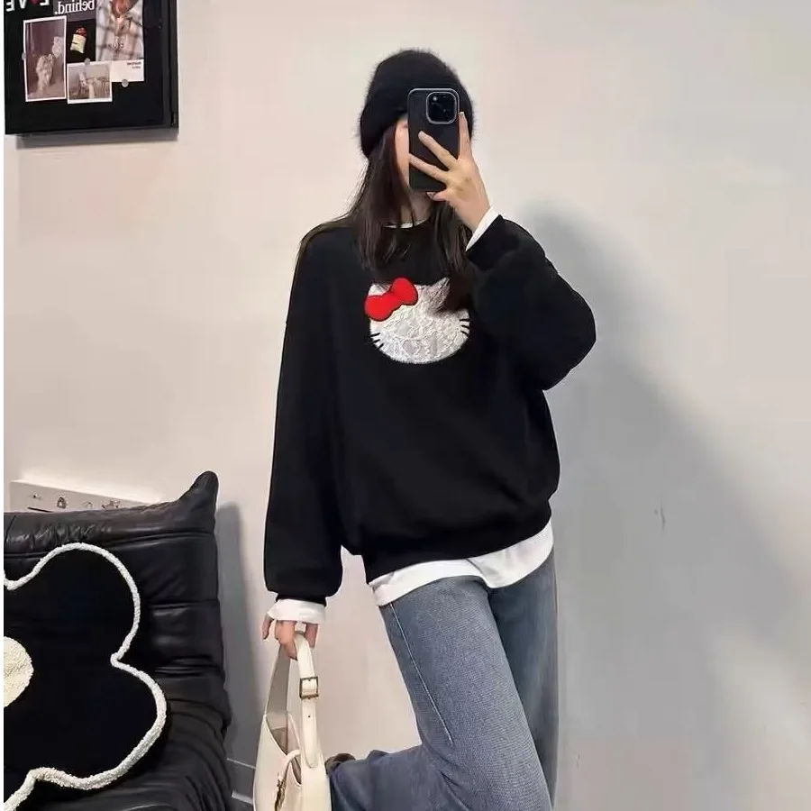 Женский свободный универсальный топ с кружевной вышивкой, без капюшона, из ткани Cosite, без капюшона, стандартный крой, цельный, осень 2025
Женский свободный универсальный топ с кружевной вышивкой, без капюшона, из ткани Cosite, без капюшона, стандартный крой, цельный, осень 2025