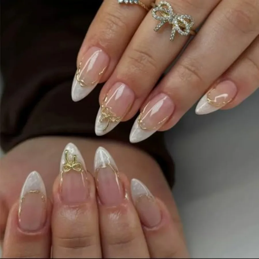 Sweet Cute French Gold Edge Bow Almond Press On Nails Self Adhesive Reusable Women Daily Party Nail Art Accessory
Sweet Cute French Gold Edge Bow Almond Press On Nails Self Adhesive Reusable Women Daily Party Nail Art Accessory