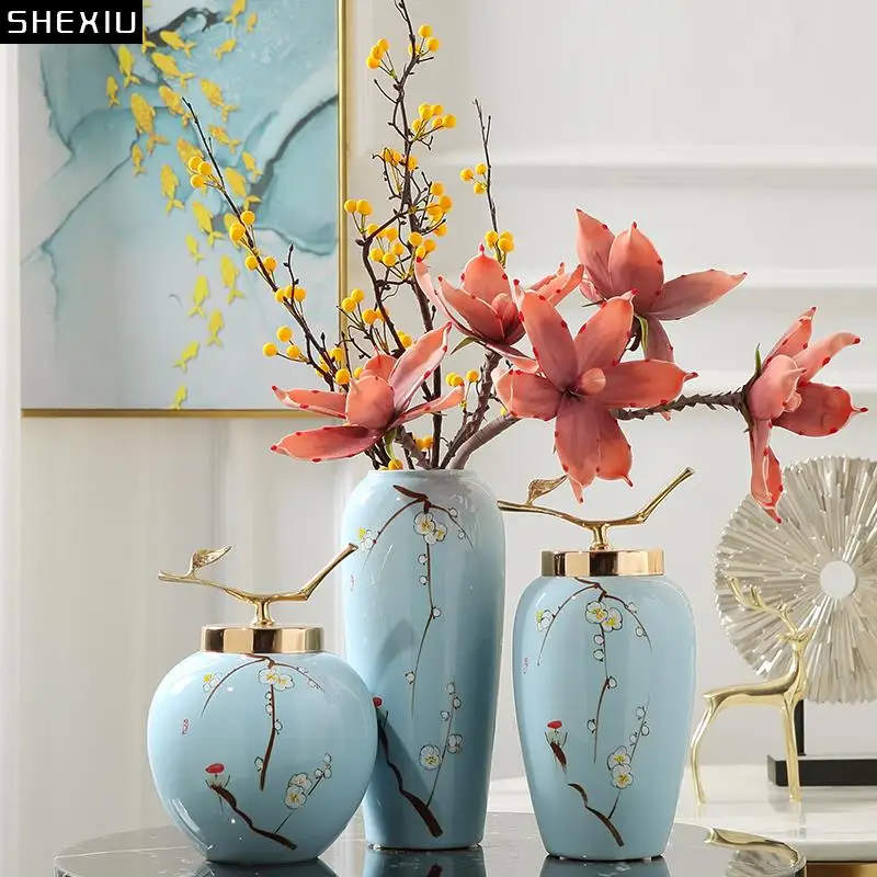 European Style Ceramic Vase Storage Jar with Lid Porcelain Hand-painted Floral Crafts Table Flower Vases Living Room Decorations
European Style Ceramic Vase Storage Jar with Lid Porcelain Hand-painted Floral Crafts Table Flower Vases Living Room Decorations