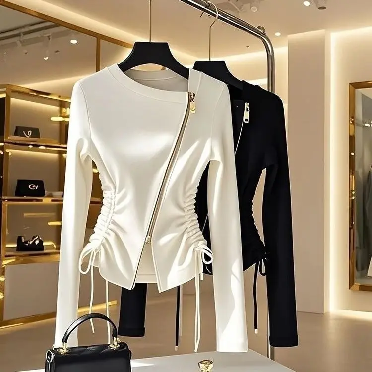 fashion Korean version of casual pleated waist lace-up T-shirt covers the meat and shows a thin design top
fashion Korean version of casual pleated waist lace-up T-shirt covers the meat and shows a thin design top