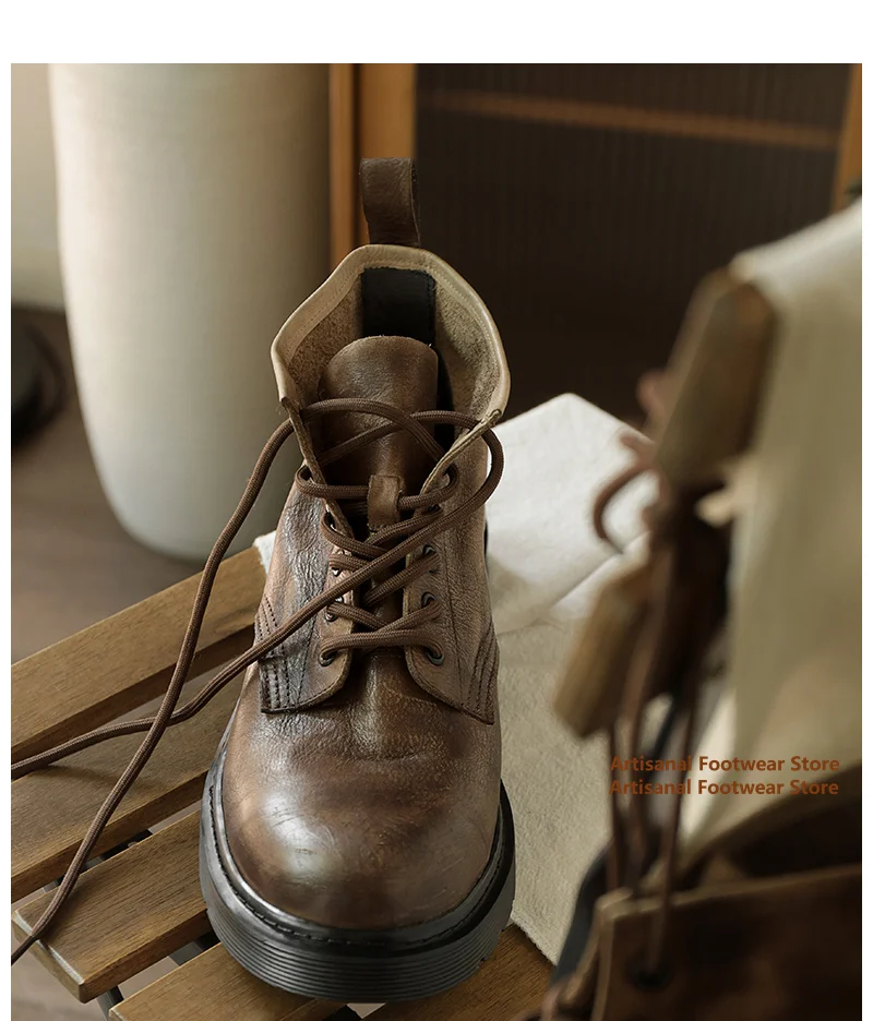 Brown Leather Thick Soled High Top Boots Vintage Lace-Up Work Boots Comfortable and Breathable New In Designer Men's Boots
Brown Leather Thick Soled High Top Boots Vintage Lace-Up Work Boots Comfortable and Breathable New In Designer Men's Boots