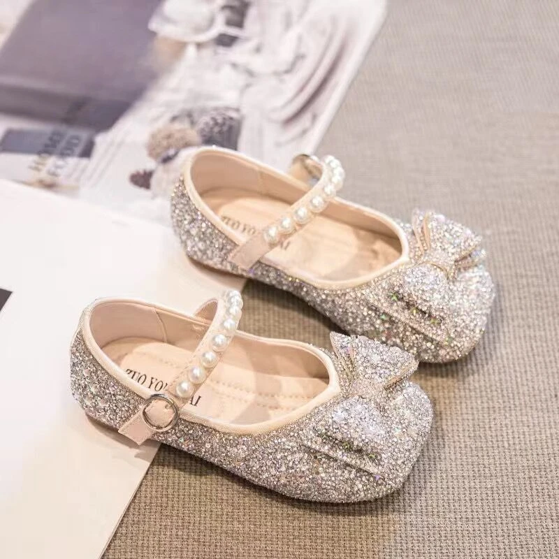 2026 New Girls Princess Fashion Footwear Soft Sole Crystal Butterfly Bow Performance Kids Leather Shoes
2026 New Girls Princess Fashion Footwear Soft Sole Crystal Butterfly Bow Performance Kids Leather Shoes