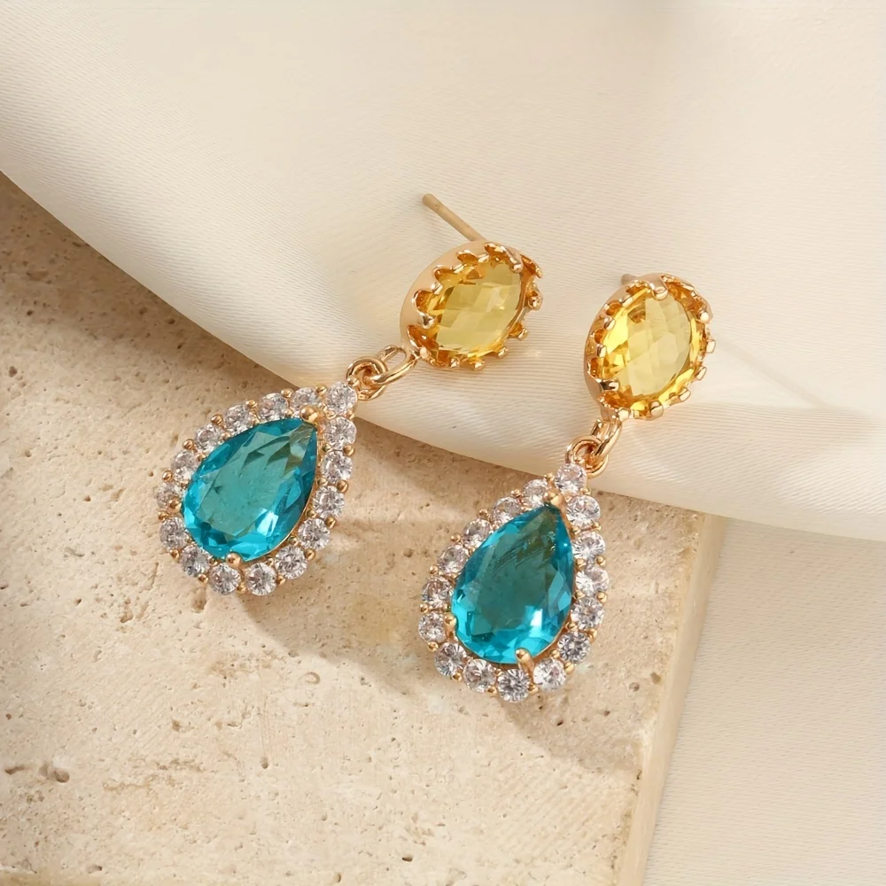 CDJAIME Teardrop Shaped Dangle Earrings for Women 2025 New Golden Zirconia Drop Earring Statement Party Jewelry Accessories
CDJAIME Teardrop Shaped Dangle Earrings for Women 2025 New Golden Zirconia Drop Earring Statement Party Jewelry Accessories
