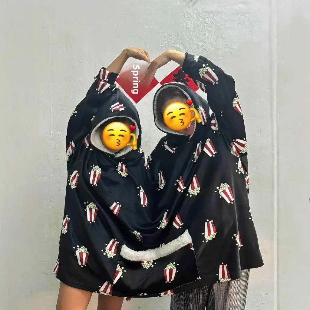 Подходит для пары, толстовка с двойным капюшоном, пижама, забавный дизайн попкорна, весенне-осенняя одежда для подруги, повседневная одежда больших размеров
Подходит для пары, толстовка с двойным капюшоном, пижама, забавный дизайн попкорна, весенне-осенняя одежда для подруги, повседневная одежда больших размеров