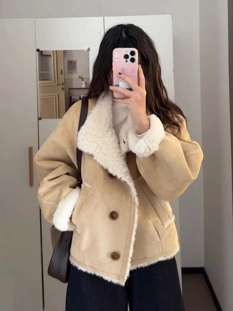 Korean Sle ort Lamb Fur Cotton Jaet Women's Warm Color Blo Fur Inteated Suede Cotton Coat Trendy Autumn Winter
Korean Sle ort Lamb Fur Cotton Jaet Women's Warm Color Blo Fur Inteated Suede Cotton Coat Trendy Autumn Winter