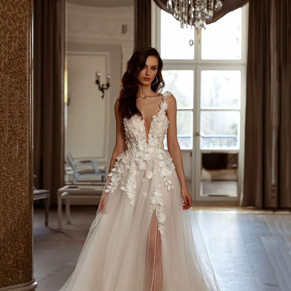 Msikoods Vintage A Line Wedding Dress Tulle Lace Appliques Bride Dress Backless V Neck Sleeveless Boho Bridal Dress Customized
Msikoods Vintage A Line Wedding Dress Tulle Lace Appliques Bride Dress Backless V Neck Sleeveless Boho Bridal Dress Customized