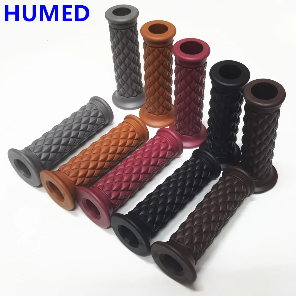 Universal 7/8" 22mm Retro Motorcycle Hand Grips Non-slip Rubber Handlebar Grips Compatible With ATV Motorbike Pit Bike
Universal 7/8" 22mm Retro Motorcycle Hand Grips Non-slip Rubber Handlebar Grips Compatible With ATV Motorbike Pit Bike