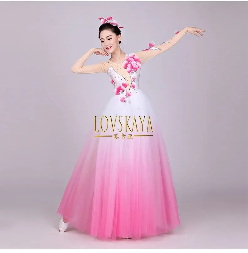 Chinese style folk music long skirt new opening dance large swing skirt for female adult choir performance costumes
Chinese style folk music long skirt new opening dance large swing skirt for female adult choir performance costumes