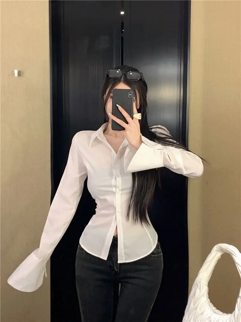 New White Lace-up Waist-closed Long-sleeved Shirt Chic Niche Slim Straps Slim Cardigan Top
New White Lace-up Waist-closed Long-sleeved Shirt Chic Niche Slim Straps Slim Cardigan Top