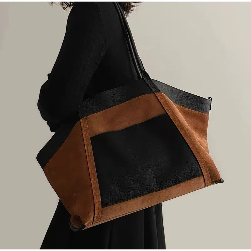 Luxury Shoulder Bag Highquality Nubuck Leather Reversible Largecapacity Women Tote Bag Stylish Simple Contrast Color UnderarmBag
Luxury Shoulder Bag Highquality Nubuck Leather Reversible Largecapacity Women Tote Bag Stylish Simple Contrast Color UnderarmBag