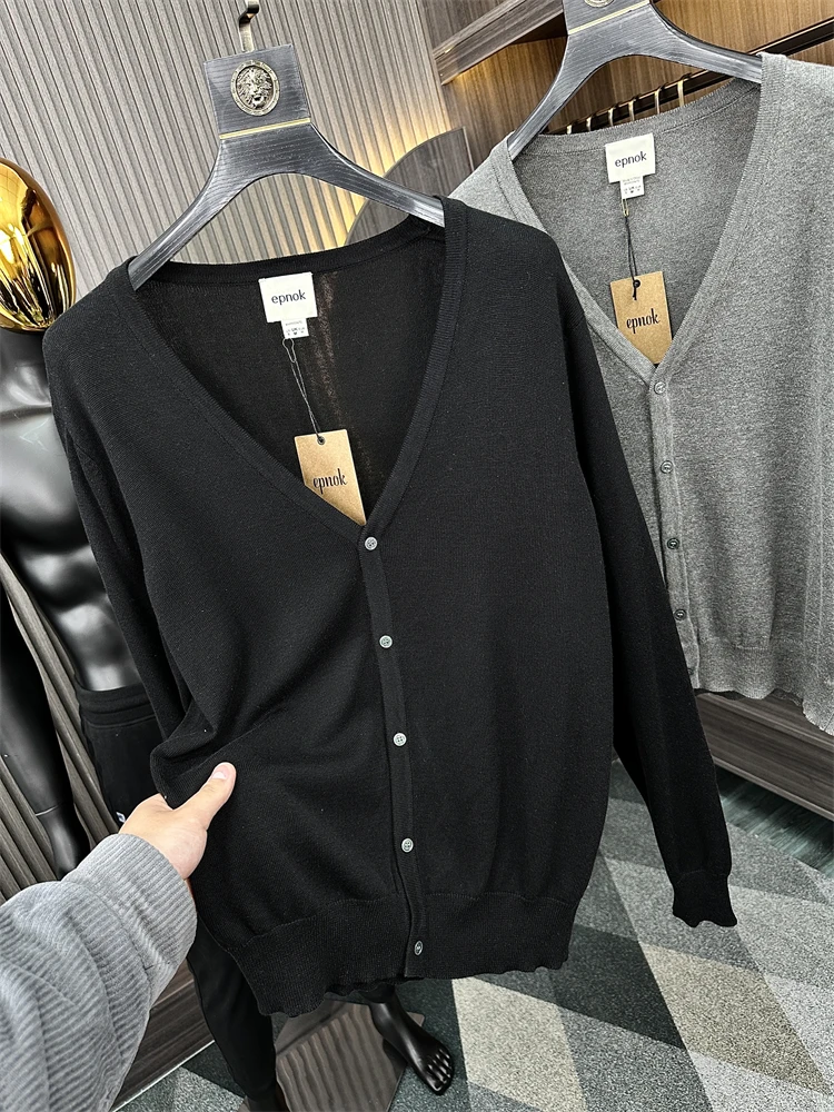 Модный вязаный кардиган с v-образным вырезом, мужской цвет, весеннее новое поступление, повседневный облегающий длинный свик, на пуговицах
Модный вязаный кардиган с v-образным вырезом, мужской цвет, весеннее новое поступление, повседневный облегающий длинный свик, на пуговицах