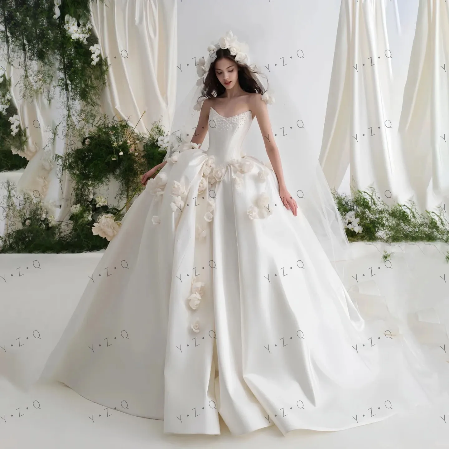 Chic Designs Flower Bridal Gowns Off Shouder Beaded Wedding Dresses Strapless Corset Handmade Floral Bridal Dress Puffy
Chic Designs Flower Bridal Gowns Off Shouder Beaded Wedding Dresses Strapless Corset Handmade Floral Bridal Dress Puffy