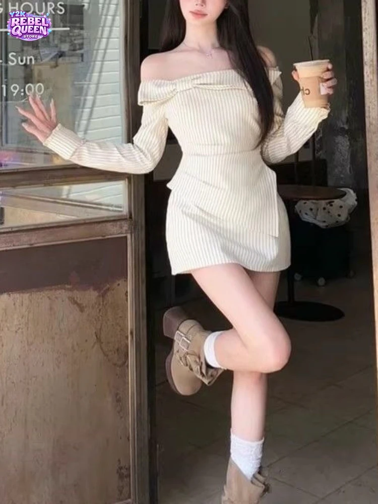 Vintage Casual Y2K 2 Piece Set Women Soft Off Shoulder Striped Bow Shirt + High Waist Mini Skirt Spring Trendy Fashion Outfit
Vintage Casual Y2K 2 Piece Set Women Soft Off Shoulder Striped Bow Shirt + High Waist Mini Skirt Spring Trendy Fashion Outfit