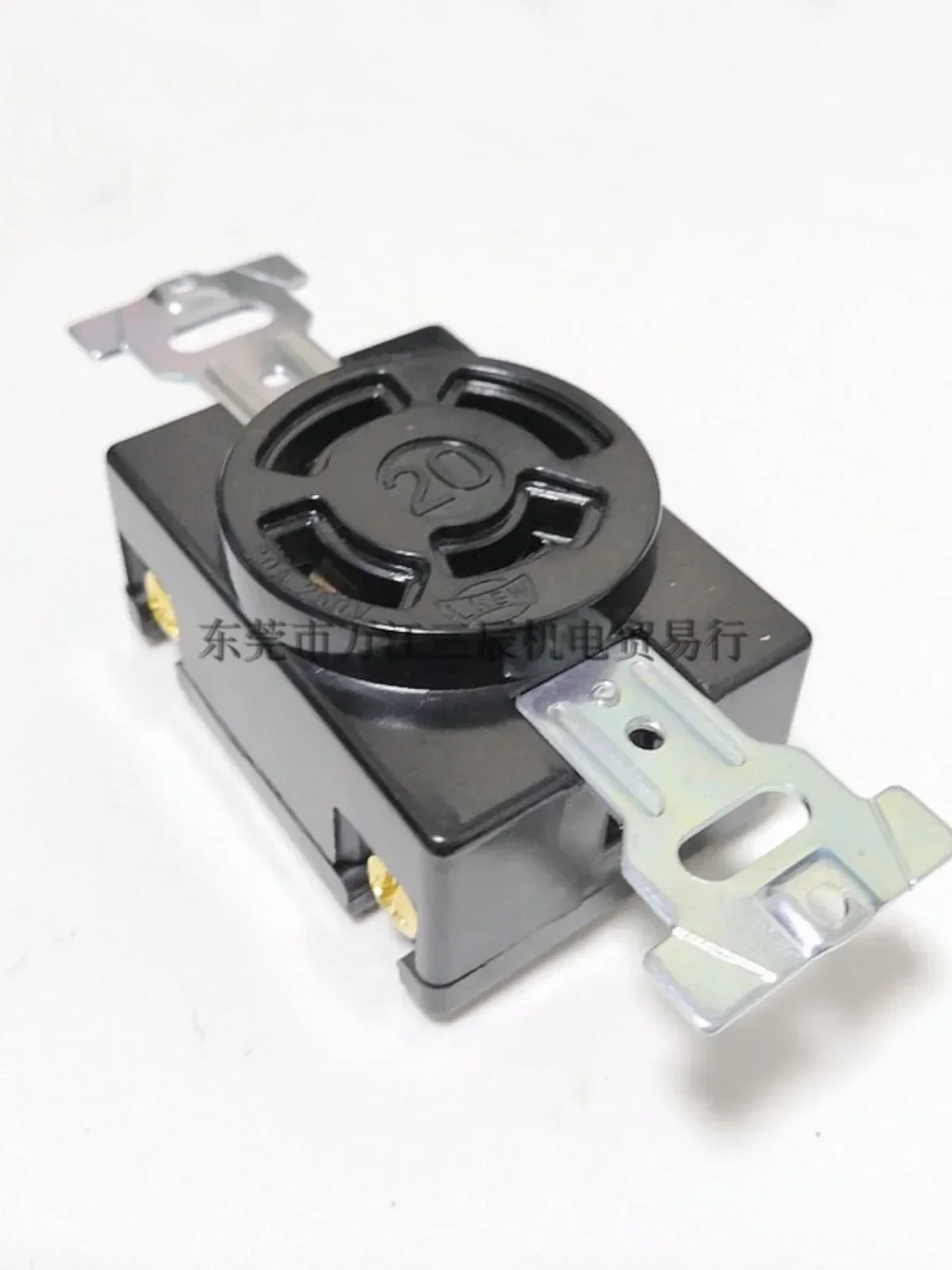 Installed socket LK2420F20A250V4P three-phase four-wire bakelite socket anti-loose self-locking
Installed socket LK2420F20A250V4P three-phase four-wire bakelite socket anti-loose self-locking