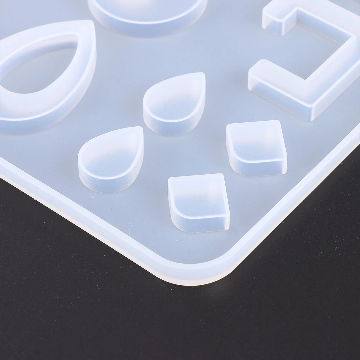 DIY Jewelry Molds Crystal Drop Resin Mold Necklace Beads naments Epoxy Silicone Pendant H made Gifts Accessories Decorations
DIY Jewelry Molds Crystal Drop Resin Mold Necklace Beads naments Epoxy Silicone Pendant H made Gifts Accessories Decorations