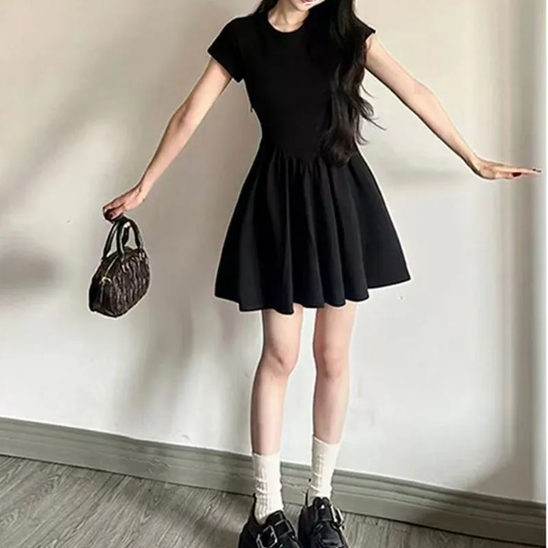 Women's Casual Black Mini Dress Short Sleeve Crew Neck A-Line Pleated Skater Dress
Women's Casual Black Mini Dress Short Sleeve Crew Neck A-Line Pleated Skater Dress