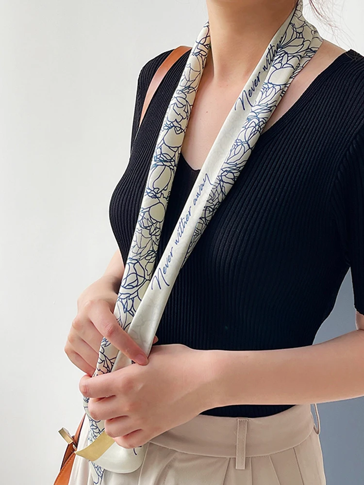 KALIIYA Original Peony Silk Scarf Double-Sided Sand-Washed Wide Bow Decorative Silk Scarf Versatile Accessory for All Seasons
KALIIYA Original Peony Silk Scarf Double-Sided Sand-Washed Wide Bow Decorative Silk Scarf Versatile Accessory for All Seasons