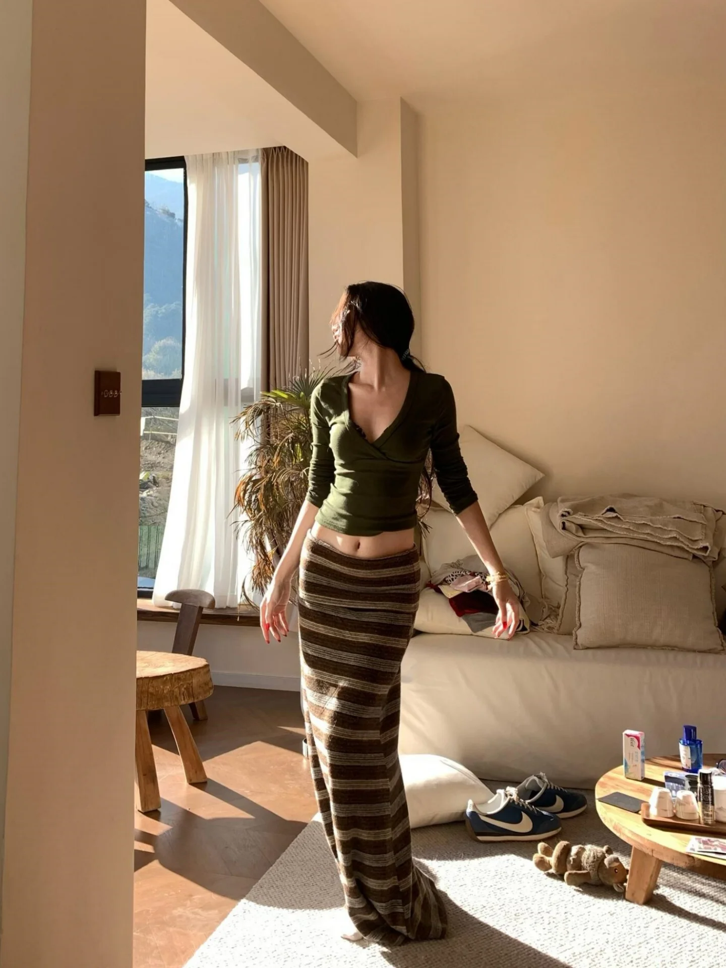 High Waist Knitted Woolen Skirt Women's Early Spring Design Slim Fit Long Skirt A-Line Silhouette Korean Style Polyester Fiber
High Waist Knitted Woolen Skirt Women's Early Spring Design Slim Fit Long Skirt A-Line Silhouette Korean Style Polyester Fiber