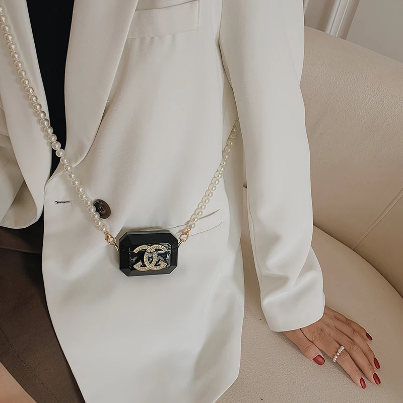 Elegant Leather Messenger Bag for Women by Luxury Brand - Crossbody Shoulder Handbags Famous Designer Classic
Elegant Leather Messenger Bag for Women by Luxury Brand - Crossbody Shoulder Handbags Famous Designer Classic