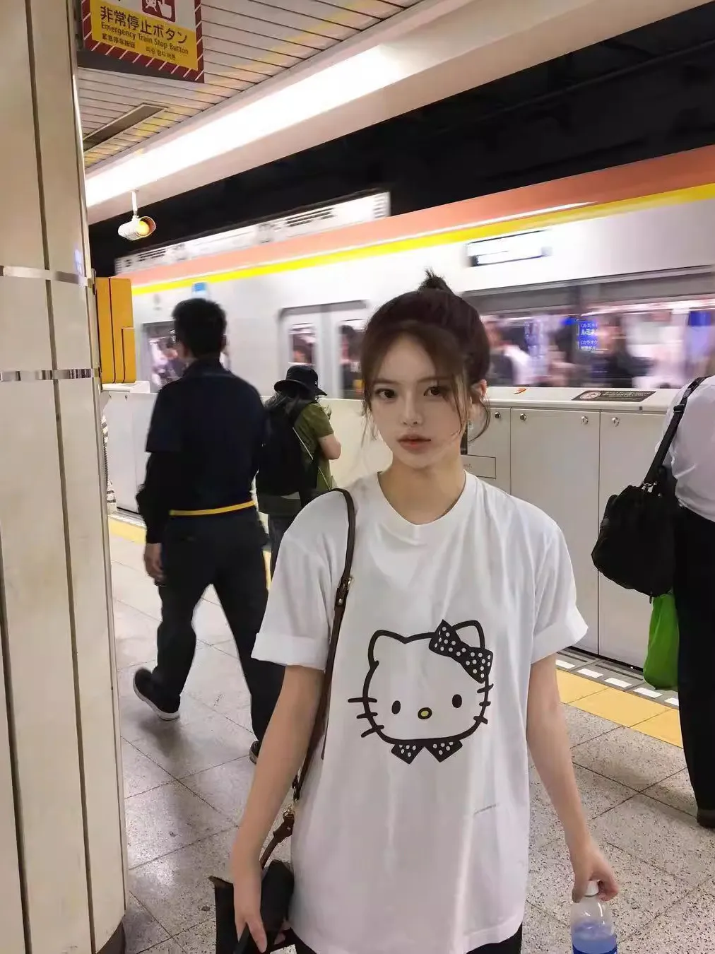 2026 New Style Short-Sleeved Children's T-Shirt - Summer Loose and Versatile Top - Hello Kitty
2026 New Style Short-Sleeved Children's T-Shirt - Summer Loose and Versatile Top - Hello Kitty