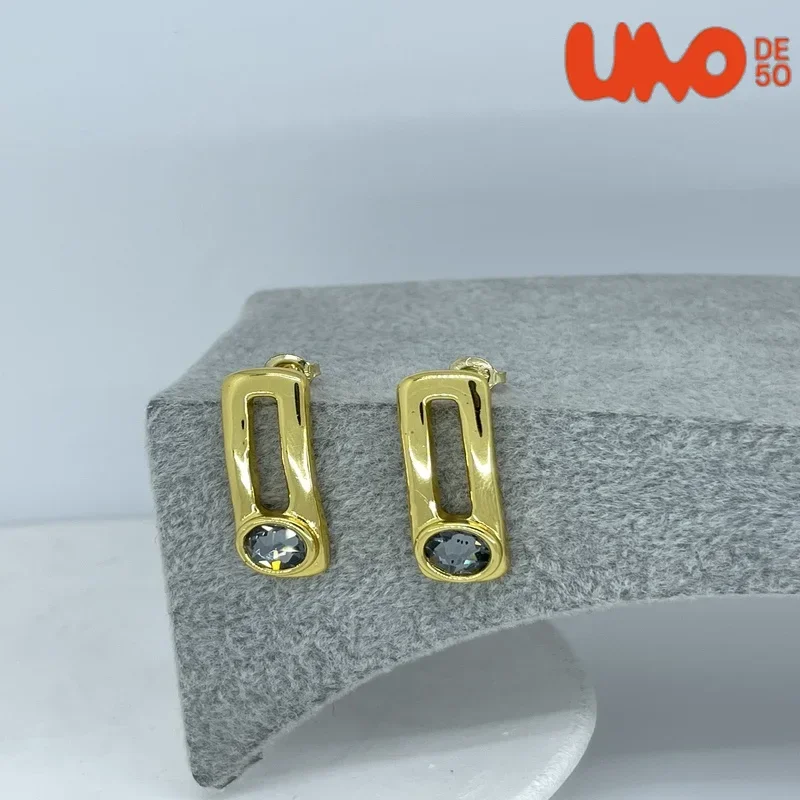 2025 Selling UNO De 50 Earrings, High-quality Silver-plated S925 Jewelry, Party Daily Collocation Leading Fashion Romantic Gift
2025 Selling UNO De 50 Earrings, High-quality Silver-plated S925 Jewelry, Party Daily Collocation Leading Fashion Romantic Gift