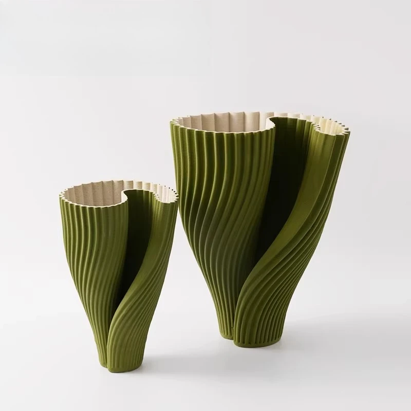 Простая современная геометрическая керамическая посуда для цветов, напечатанная на 3D-принтере, для декора выставочных залов, офисов продаж, входных групп отелей, гостиных.
Простая современная геометрическая керамическая посуда для цветов, напечатанная на 3D-принтере, для декора выставочных залов, офисов продаж, входных групп отелей, гостиных.