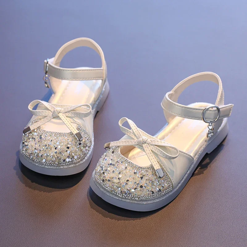 Fashion Children Bowknot Flat Sandals Summer New Little Girl Sequins Sandals Wedding Party Kids Causal Princess Cut-outs Sandals
Fashion Children Bowknot Flat Sandals Summer New Little Girl Sequins Sandals Wedding Party Kids Causal Princess Cut-outs Sandals