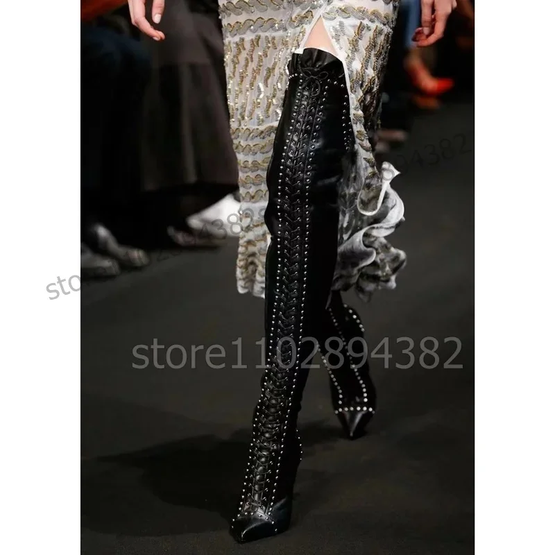 Black Ruffles Rivets Decor Pointy Toe Strappy Boots Side Zipper Women Shoes Thin High Heels Sexy Runway 2025 Zapatos Para Mujere
Black Ruffles Rivets Decor Pointy Toe Strappy Boots Side Zipper Women Shoes Thin High Heels Sexy Runway 2025 Zapatos Para Mujere