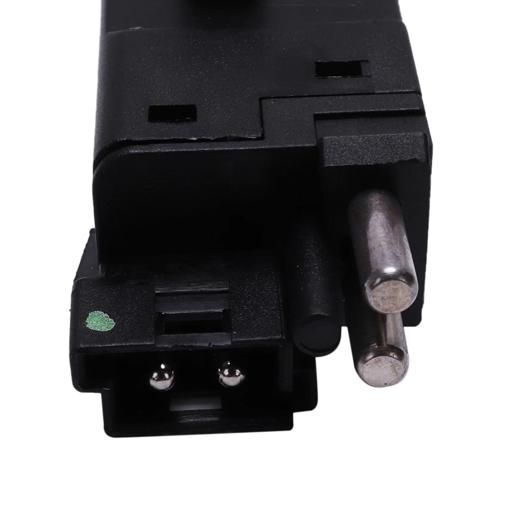 Stable-2X Stop Light Switch Switch Brake Light 4 Pin 0015450109 For Mercedes Benz W201 W124 W210 W140
Stable-2X Stop Light Switch Switch Brake Light 4 Pin 0015450109 For Mercedes Benz W201 W124 W210 W140