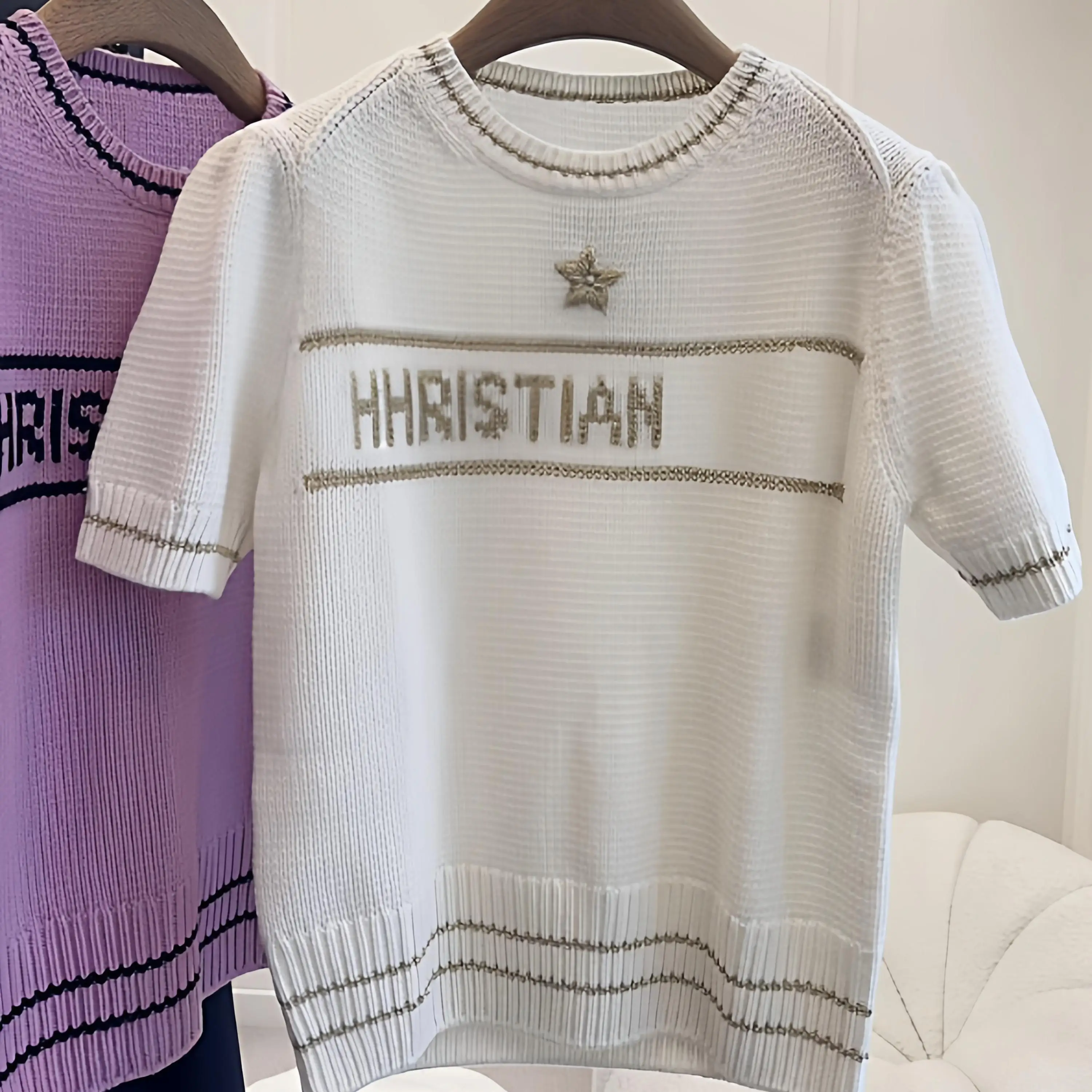 2025 New Arrival Star Embroidered Platinum Puff Sleeve Cashmere Elegant High-grade Short Sleeve Sweater For Women
2025 New Arrival Star Embroidered Platinum Puff Sleeve Cashmere Elegant High-grade Short Sleeve Sweater For Women
