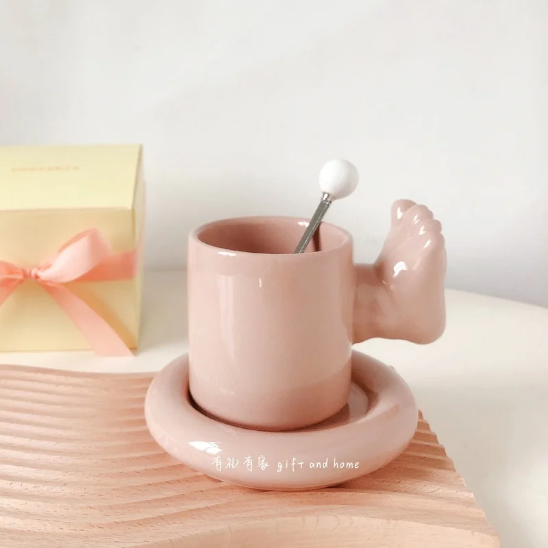 Small Foot Handle Ceramic Coffee Cup Saucer Personality Fun Drinkware Gift Box Set Mug Couple Gift Household Office Dormitory
Small Foot Handle Ceramic Coffee Cup Saucer Personality Fun Drinkware Gift Box Set Mug Couple Gift Household Office Dormitory