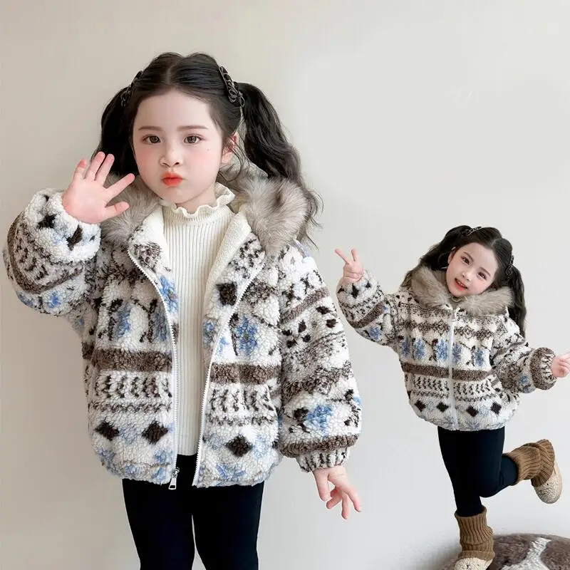 Куртка на хлопковой подкладке для девочек, зимне-осеннее пальто, утепленные топы, куртка на молнии, детская кавайная модная новая стильная повседневная одежда
Куртка на хлопковой подкладке для девочек, зимне-осеннее пальто, утепленные топы, куртка на молнии, детская кавайная модная новая стильная повседневная одежда