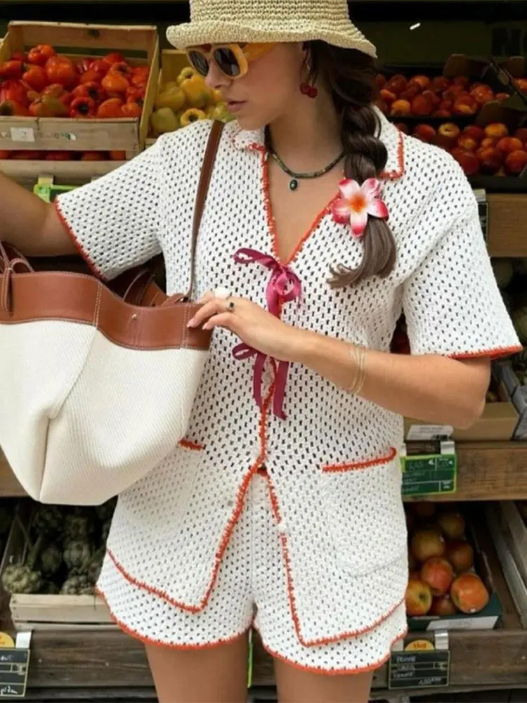 Knitted Shirt Shorts Sets Women Beach Lace Up Bow Polo Neck Half Sleeve Cardigans Shorts Outfits Lady 2025 Summer Holiday Suits
Knitted Shirt Shorts Sets Women Beach Lace Up Bow Polo Neck Half Sleeve Cardigans Shorts Outfits Lady 2025 Summer Holiday Suits