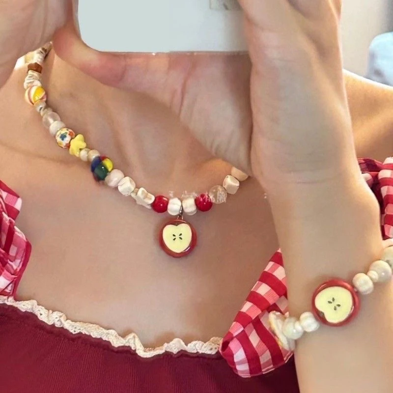 New Sweet Apple Pie Cute Ceramic Half Cut Apple Beaded Necklace Bracelet Female Instagram Niche Senior Cartoon Hand Jewelry
New Sweet Apple Pie Cute Ceramic Half Cut Apple Beaded Necklace Bracelet Female Instagram Niche Senior Cartoon Hand Jewelry