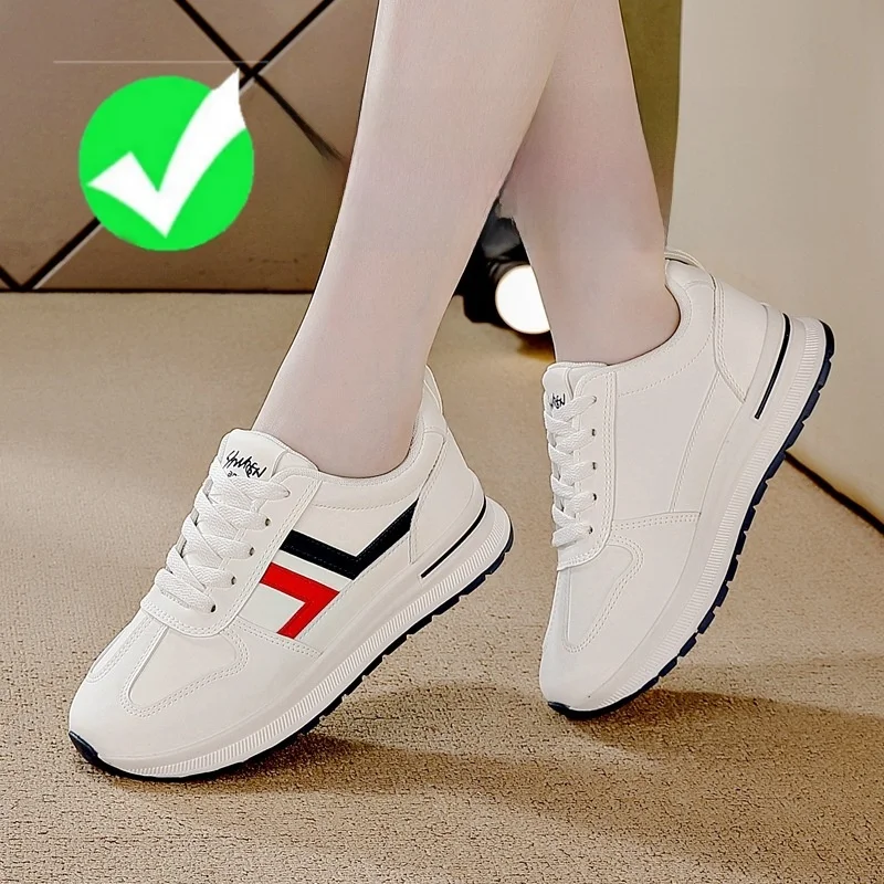 Women's Large Size Breathable Lightweight Sport Shoes Soft Bottom Cross Buckle Street Style Casual Shoes All Season Wear
Women's Large Size Breathable Lightweight Sport Shoes Soft Bottom Cross Buckle Street Style Casual Shoes All Season Wear
