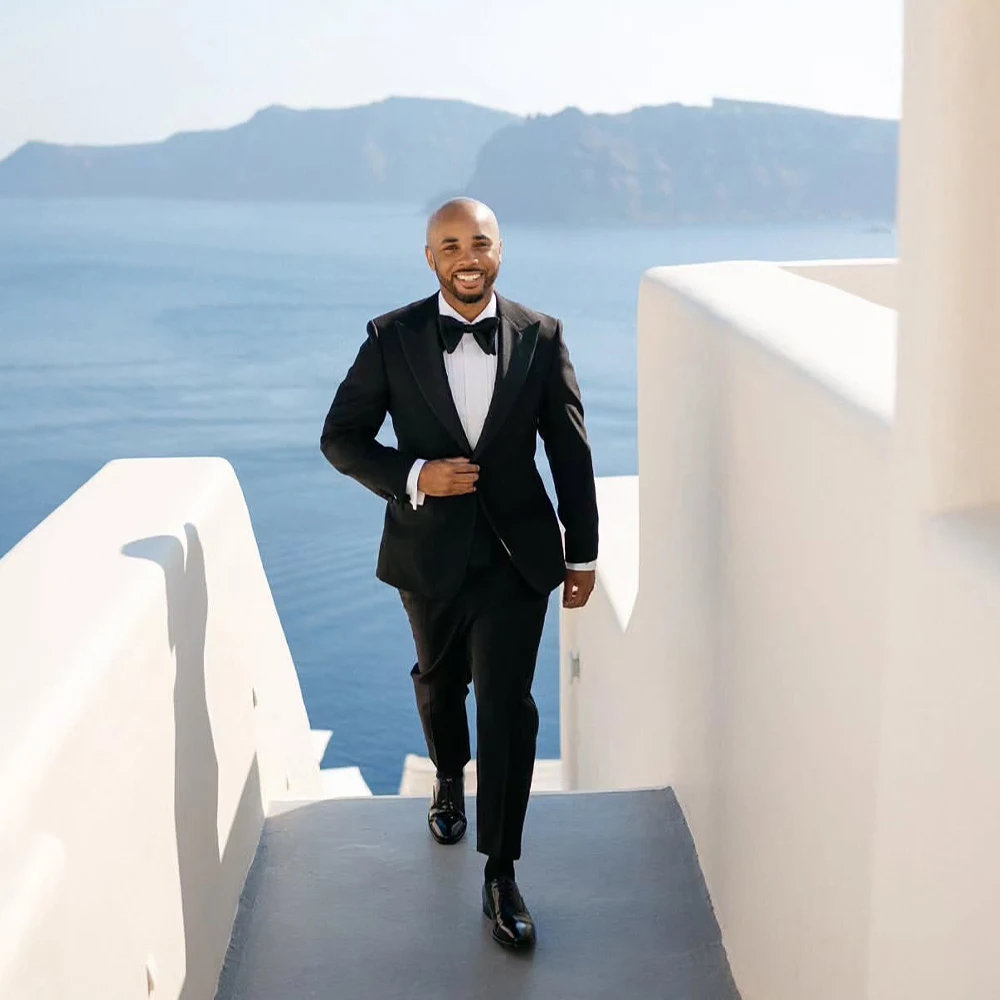 Black Men Wedding Suits 2 Pieces Peaked Lapel Single Breasted Tuxedo Groom Suit Blazer Business Slim Fit Jacket+Pants Customized
Black Men Wedding Suits 2 Pieces Peaked Lapel Single Breasted Tuxedo Groom Suit Blazer Business Slim Fit Jacket+Pants Customized