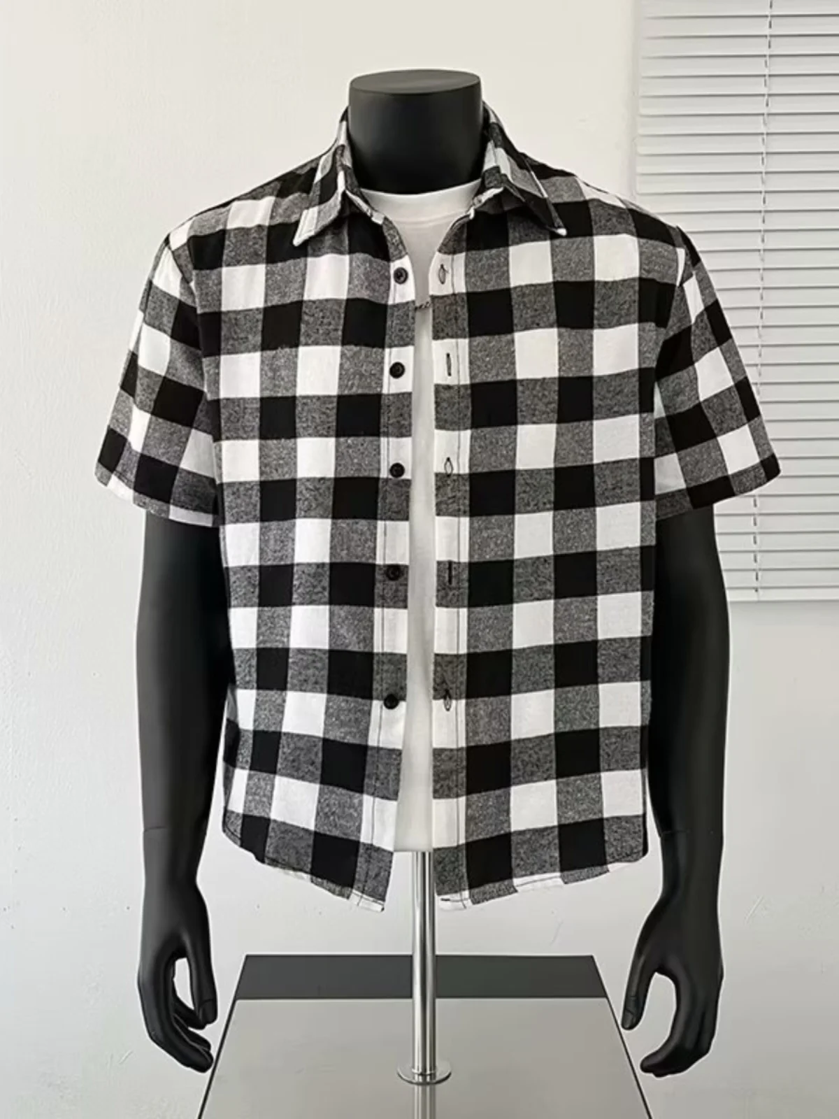 Men's Summer Cotton Shirt Casual Plaid Short Sleeve Anti-Wrinkle Comfortable Loose Fit Breathable Regular Length Button up
Men's Summer Cotton Shirt Casual Plaid Short Sleeve Anti-Wrinkle Comfortable Loose Fit Breathable Regular Length Button up
