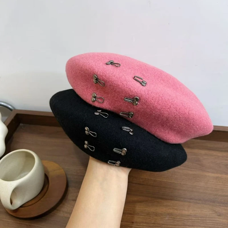 Дизайнерский женский берет из натуральной шерсти, вязаная шапка, модная зимняя теплая шапка, женские береты, винтажная французская шапка художника
Дизайнерский женский берет из натуральной шерсти, вязаная шапка, модная зимняя теплая шапка, женские береты, винтажная французская шапка художника