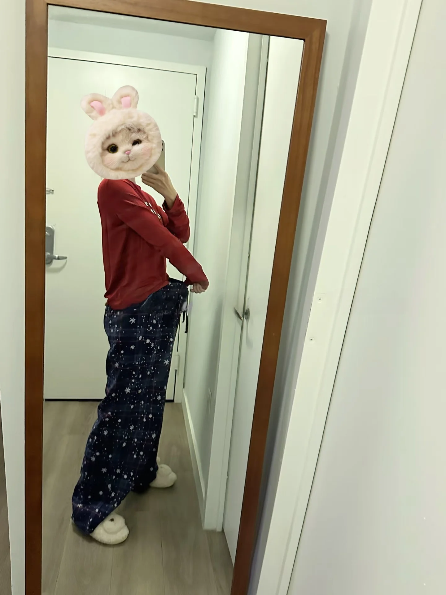 Австралийский модальный комплект: футболка с длинным рукавом из чистого хлопка и удобные повседневные брюки с высокой талией для женщин, с круглым вырезом и принтом, для дома.
Австралийский модальный комплект: футболка с длинным рукавом из чистого хлопка и удобные повседневные брюки с высокой талией для женщин, с круглым вырезом и принтом, для дома.