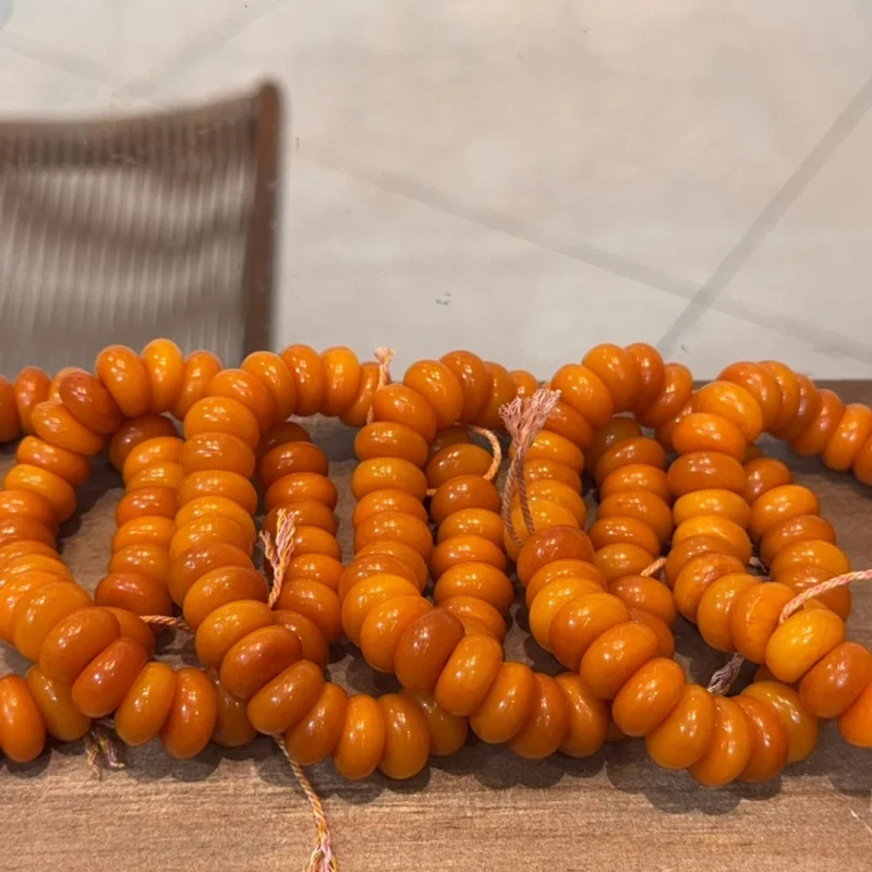bone amber-colored garlic clove-shaped 14mm large hand-held Buddhist prayer beads men and women
bone amber-colored garlic clove-shaped 14mm large hand-held Buddhist prayer beads men and women