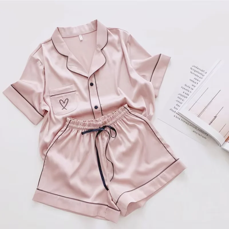 Summer Ice Silk Women's Pajamas Love Embroidery Casual High Breathable Short Sleeve Shorts Set Home Clothes
Summer Ice Silk Women's Pajamas Love Embroidery Casual High Breathable Short Sleeve Shorts Set Home Clothes