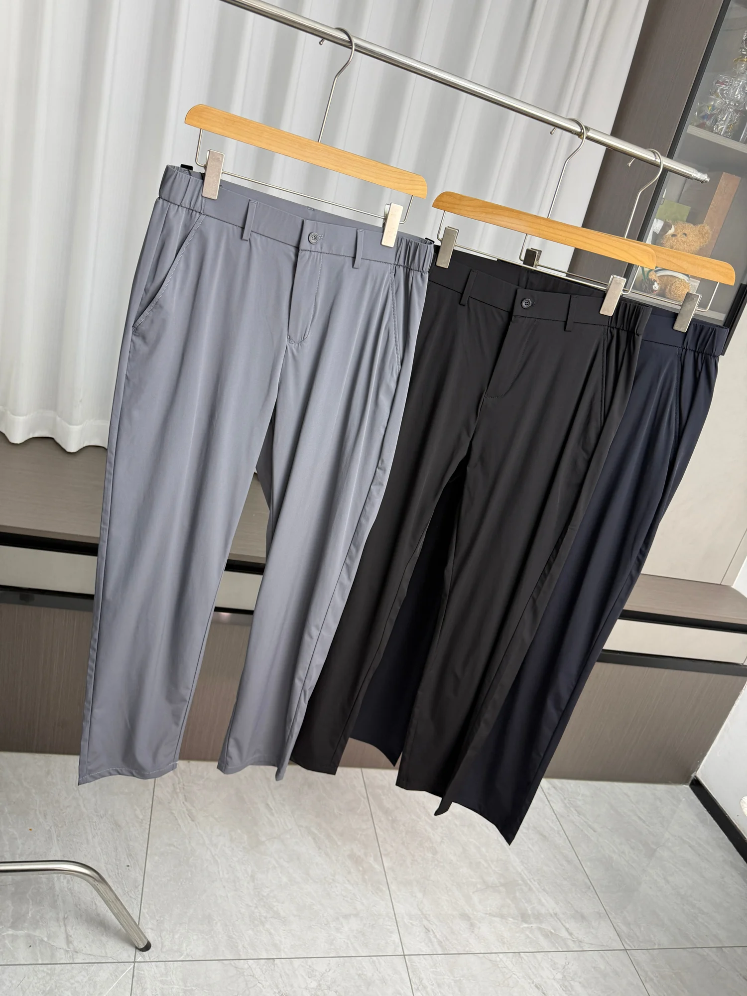 Lightweight Breathable Summer Men's Comfortable Elastic Waist Quick Dry Sports Cuffed Casual Pants Straight Leg Fit Button Cl...
Lightweight Breathable Summer Men's Comfortable Elastic Waist Quick Dry Sports Cuffed Casual Pants Straight Leg Fit Button Cl...