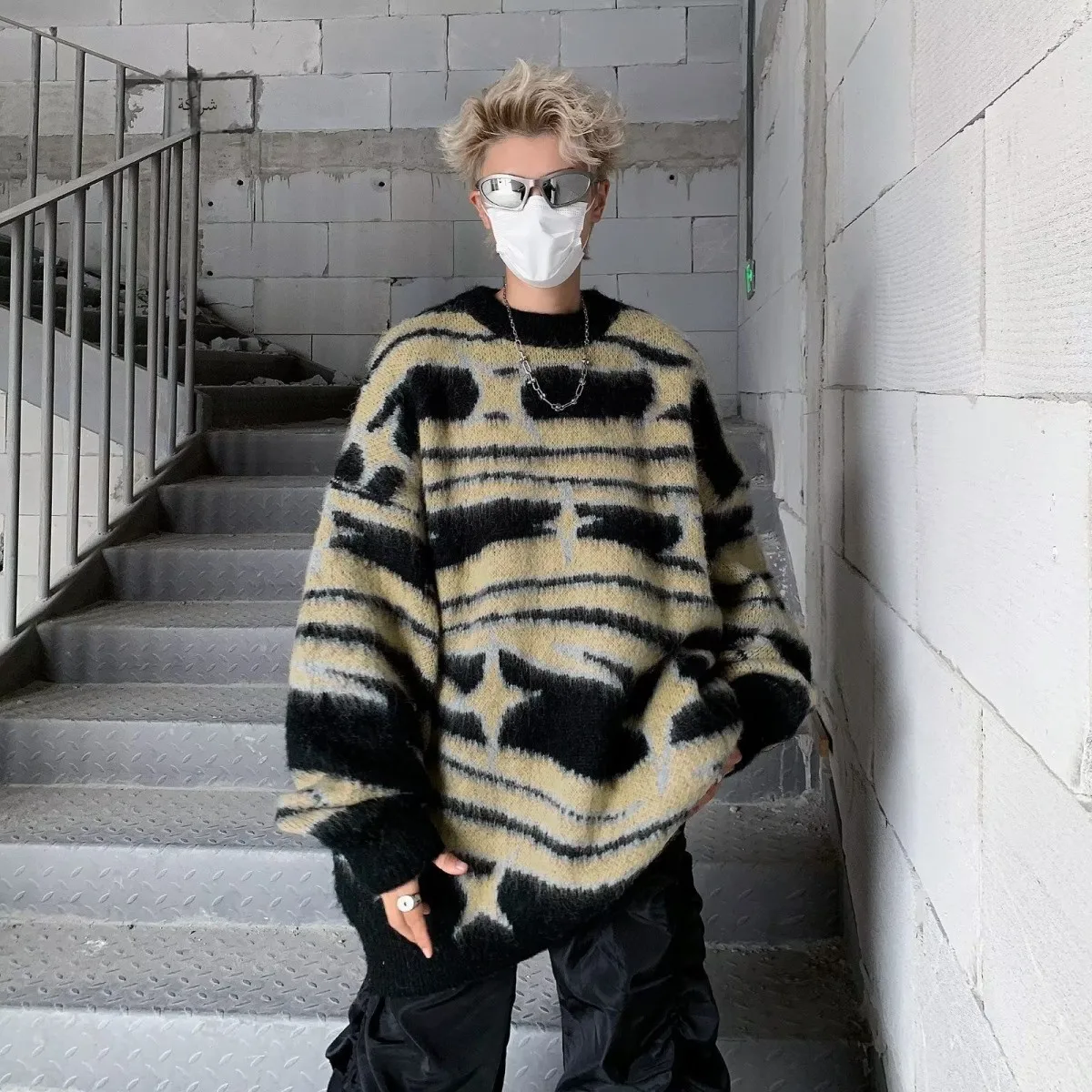 Loose Fit round Ne Men's Knitwear Inner Layer T-irt Casual Sle Color Blo Design Winter Faion High Quali Knitted S...
Loose Fit round Ne Men's Knitwear Inner Layer T-irt Casual Sle Color Blo Design Winter Faion High Quali Knitted S...