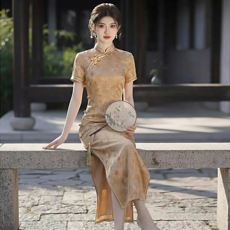 Spring Summer Yellow Chinese Style New Chinese Daily Suzhou Long Qipao Improved Young Style 2026 Female Qipao Dress
Spring Summer Yellow Chinese Style New Chinese Daily Suzhou Long Qipao Improved Young Style 2026 Female Qipao Dress