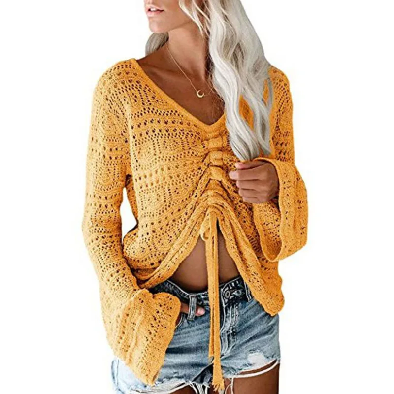 Вязаный свитер с v-образным вырезом и вырезом на шнуровке с рукавами-рогами 
Вязаный свитер с v-образным вырезом и вырезом на шнуровке с рукавами-рогами