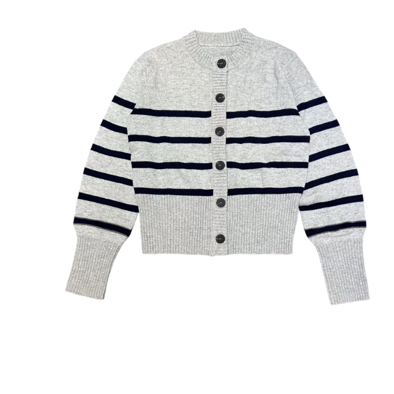 24 winter new vintage style high-grade cashmere warm street ladies sweater color matching slim high-grade feeling temperament
24 winter new vintage style high-grade cashmere warm street ladies sweater color matching slim high-grade feeling temperament