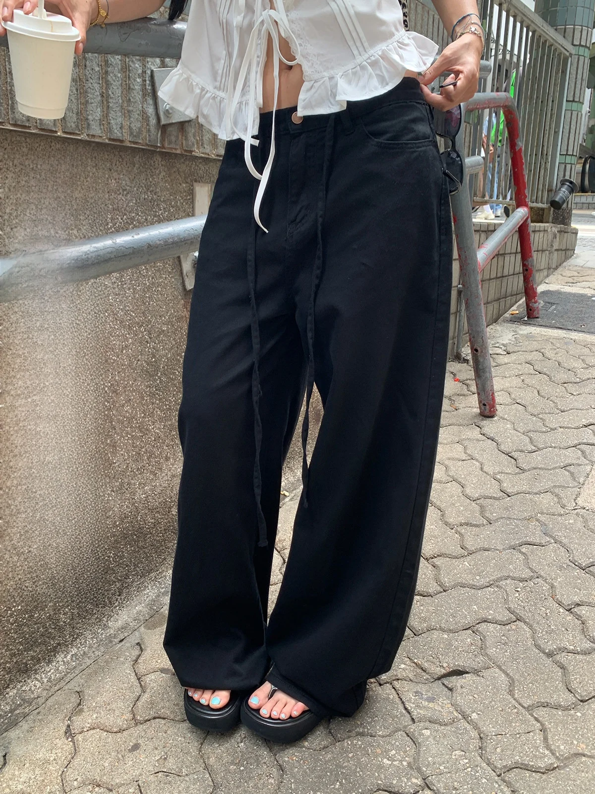 High Waist Wide Leg Denim Jeans Women's Casual Drapey Loose Fit Long Pants Spring Summer Breathable Pure Color Button Closure
High Waist Wide Leg Denim Jeans Women's Casual Drapey Loose Fit Long Pants Spring Summer Breathable Pure Color Button Closure