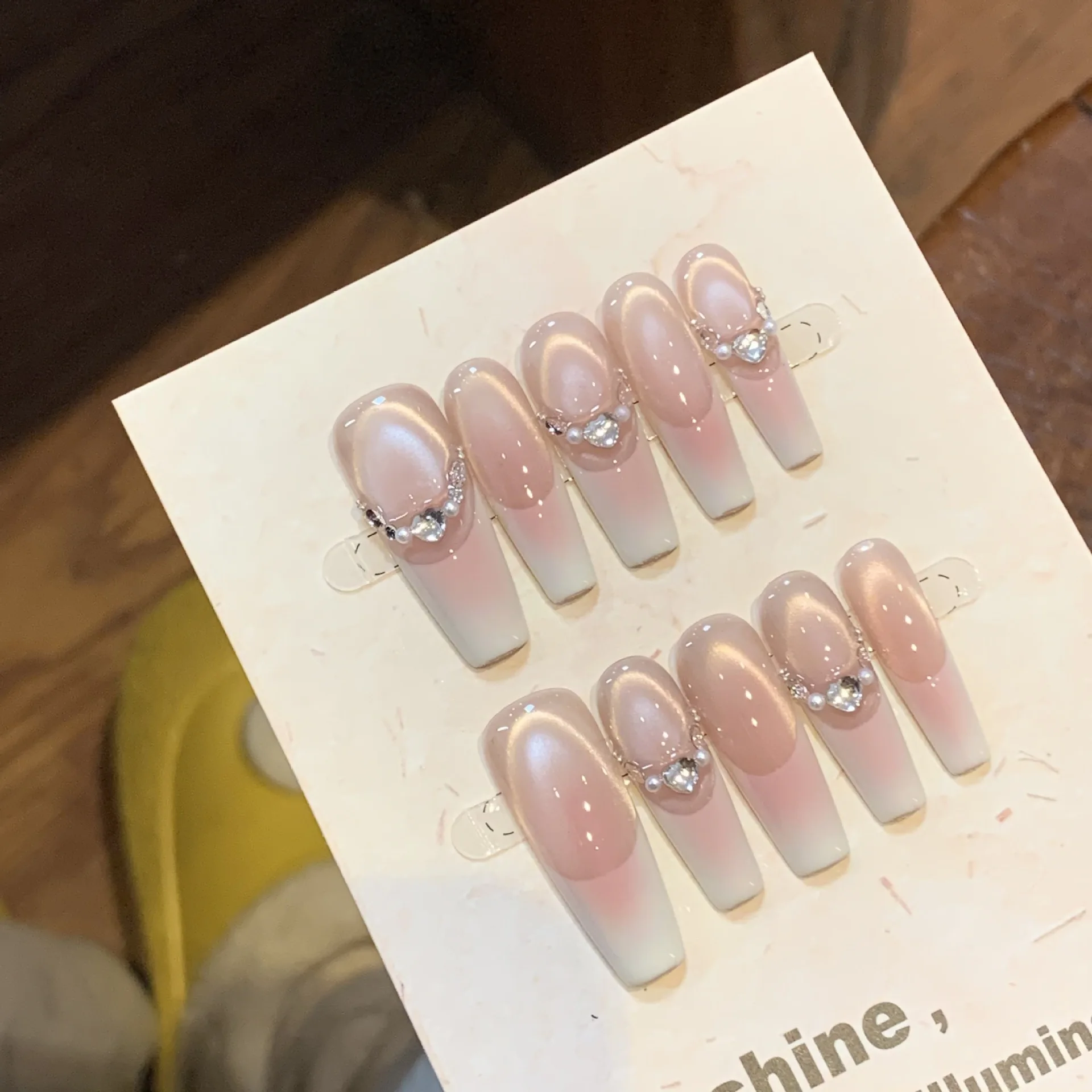 10pcs French Handmade Press on Nails Silk Cat's Eye Pure Desire Nude Color Full Coverage Nail for Women&Girl Wearable Nail Art
10pcs French Handmade Press on Nails Silk Cat's Eye Pure Desire Nude Color Full Coverage Nail for Women&Girl Wearable Nail Art
